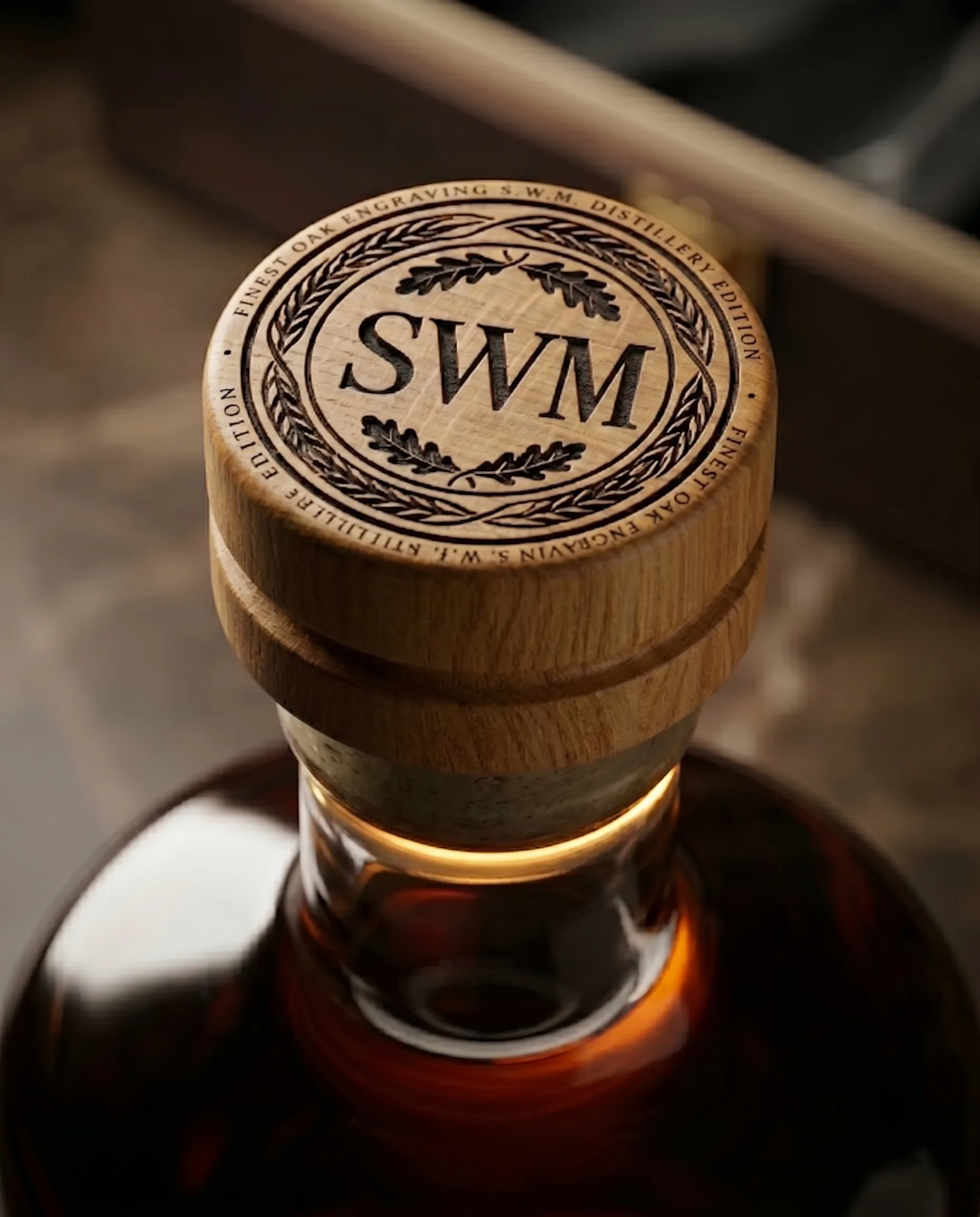 Grabados premium para botellas — Detalle & Precisión | Spirits Warehouse MX